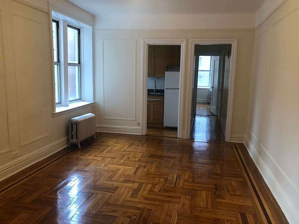 1st image of 260 Seaman Ave APT A4