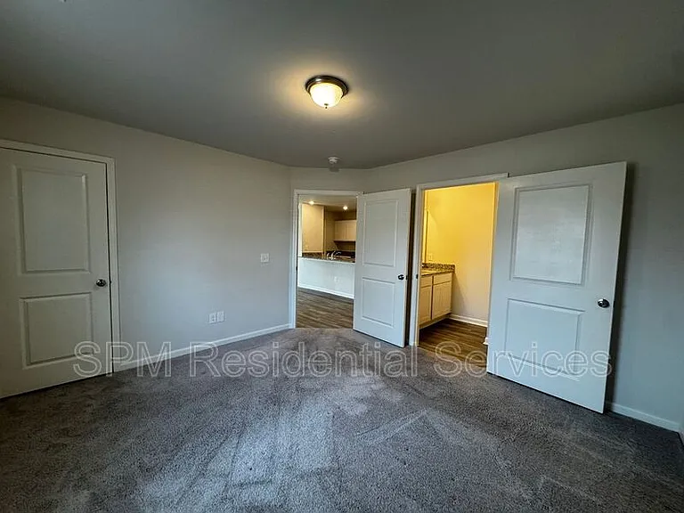 2161 Bayside Dr SW — Photo 16