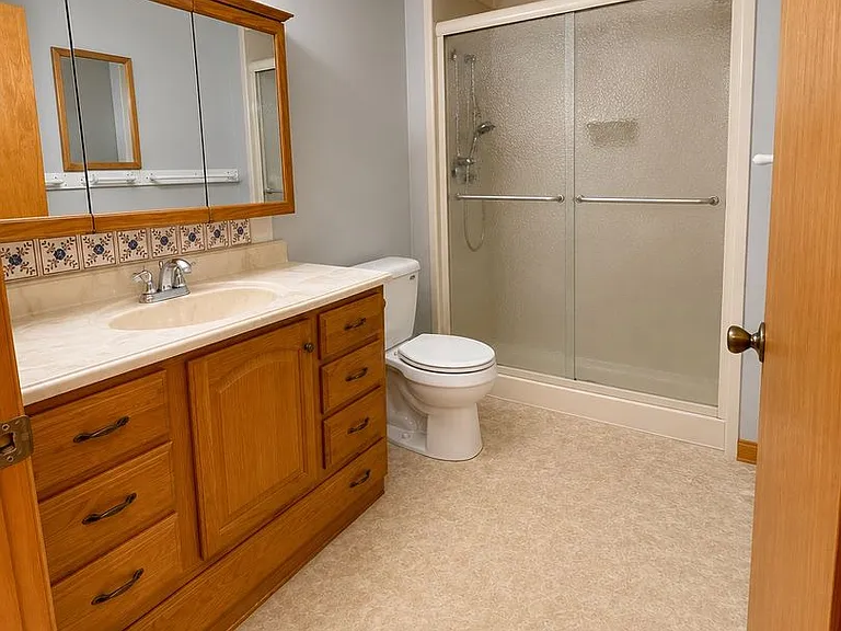 Pardee Duplex (A & B) — Photo 29