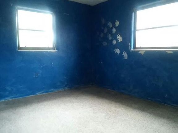 4th image of 709 Eleanore Ave