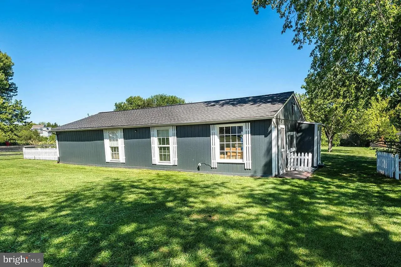 3 bed, 1970 sqft, $3,500 — Photo 4