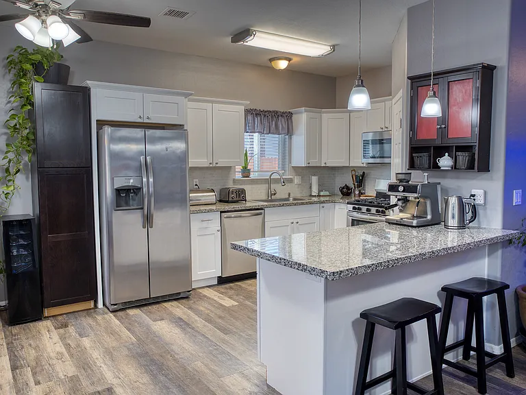 1141 W Cross Creek Ln — Photo 15