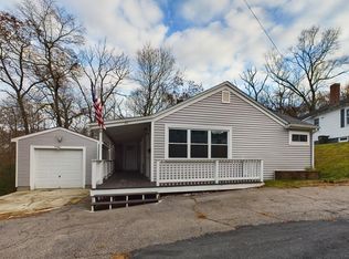 30 Hill St, Hopedale, MA 01747