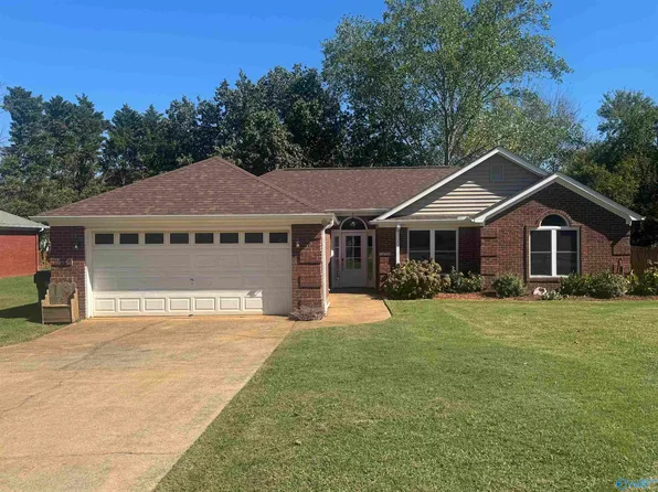105 Dawn Dr, Madison, AL 35758