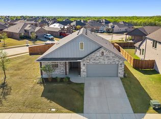 1 Covey Ln, Sanger, TX 76266