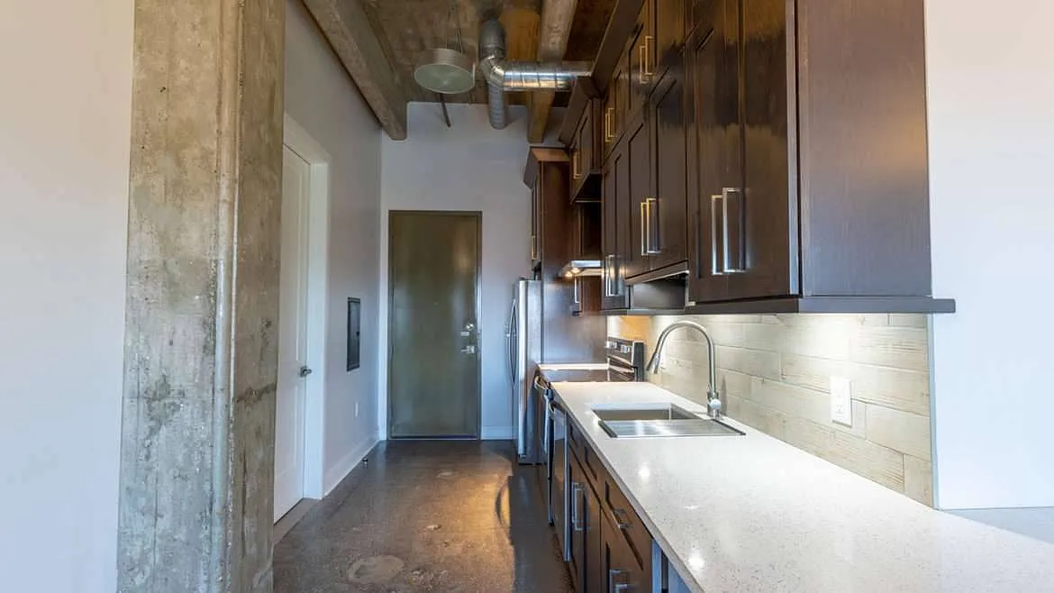 Building Photo - 225 McWhorter St #210