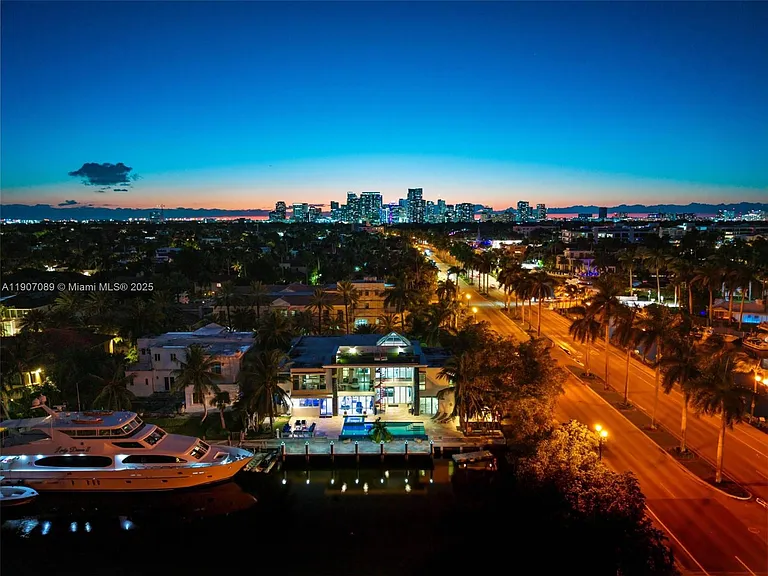 300 Royal Plaza Dr — Photo 86