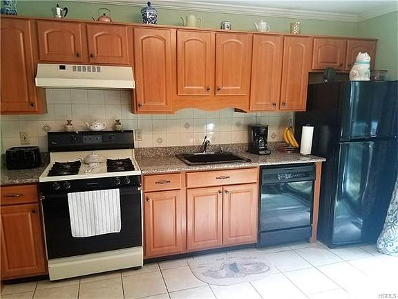 3rd image of 47 Aldo Ct