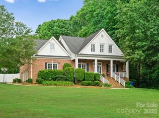 328 Whippoorwill Rd, Mooresville, NC 28117
