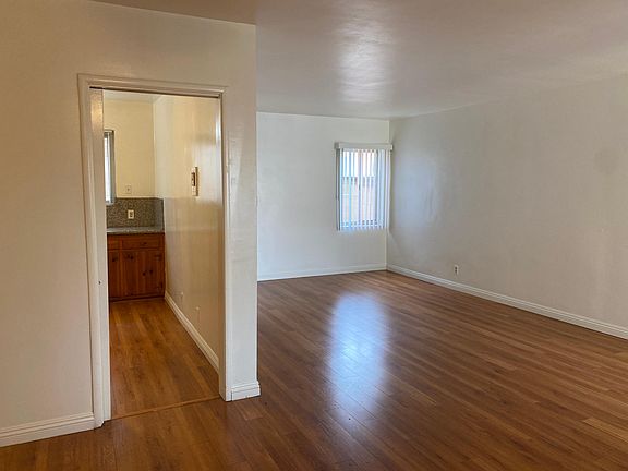 5th image of 1247 Viola Ave APT 2