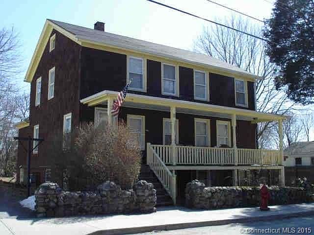 2nd image of 17 Downer St #2
