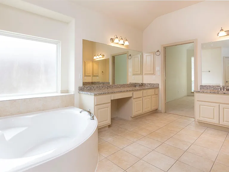 62 S Longsford Cir — Photo 27