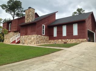 2393 Gwendale Dr E, Lizella, GA