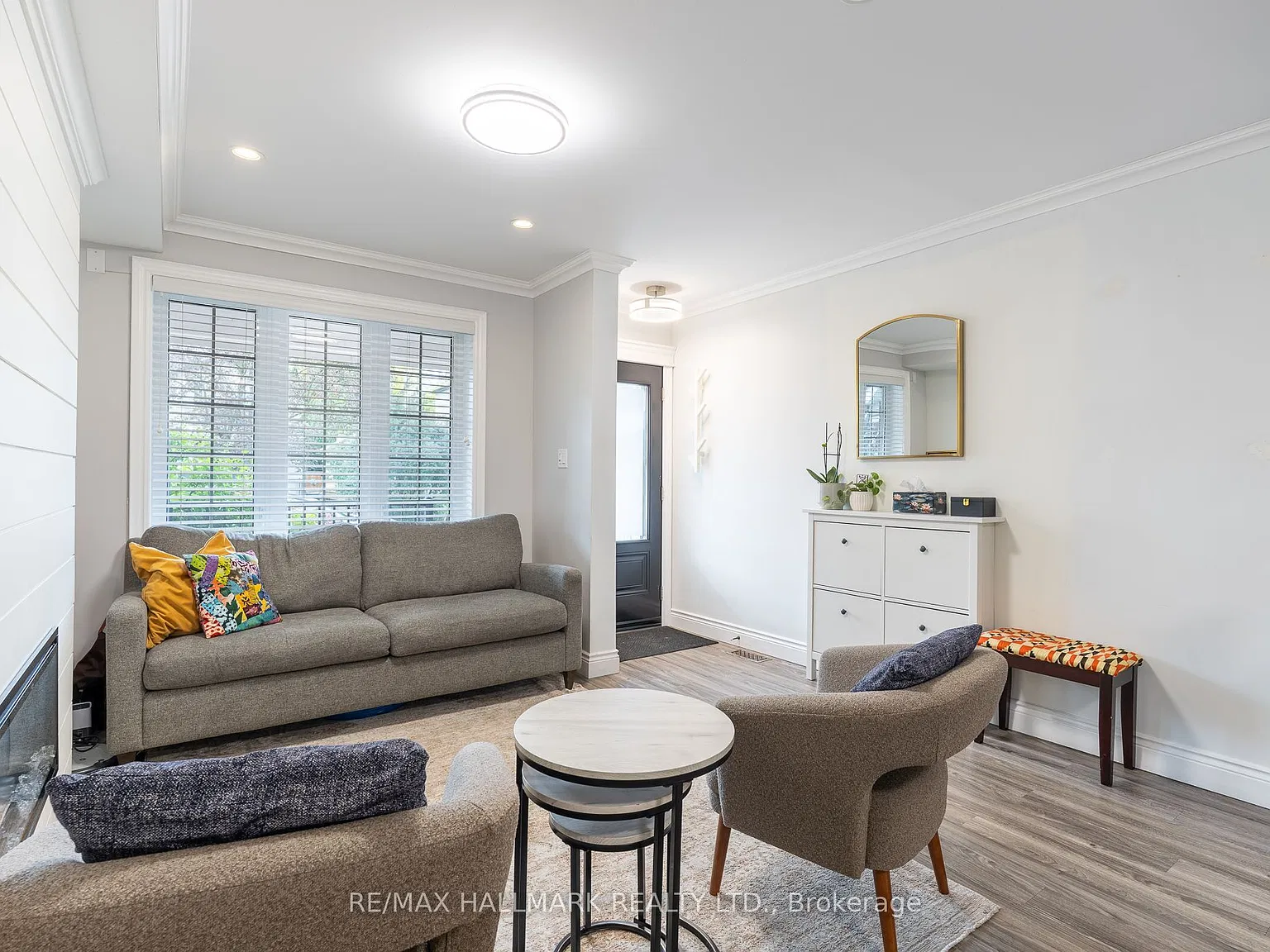 3 bed, $4,300 — Photo 4