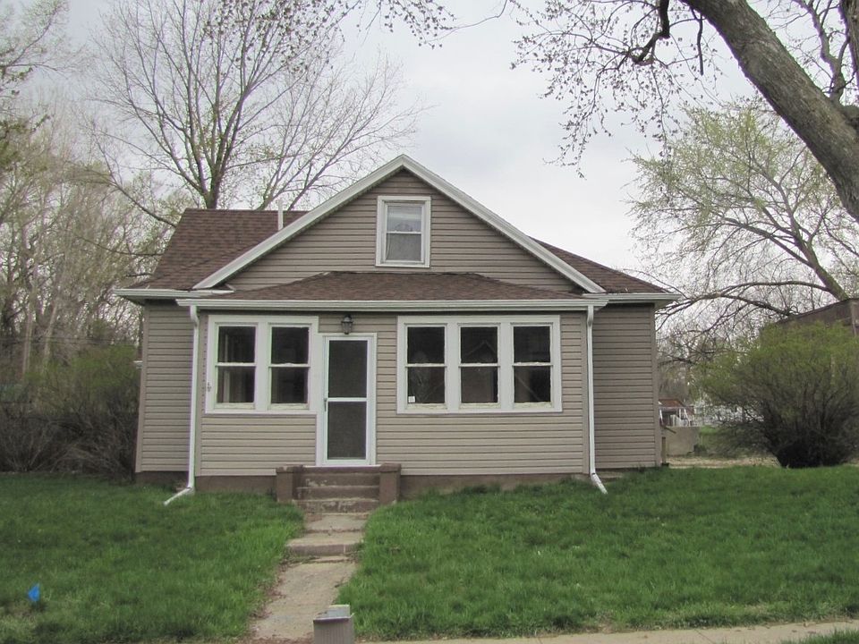 1st image of 2401 Casselman St