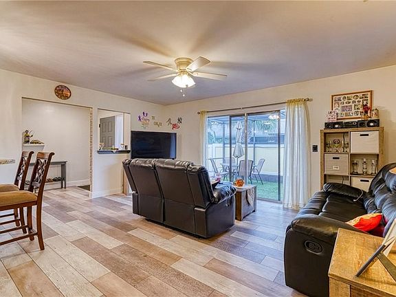 4th image of 4095 NW Cinnamon Cir