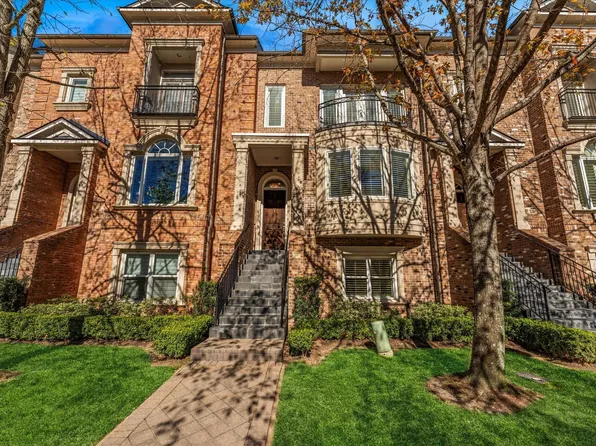 36 Waterway Ct, Spring, TX 77380