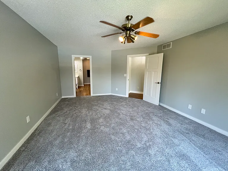 2213 E Myrtlewood Ct — Photo 98