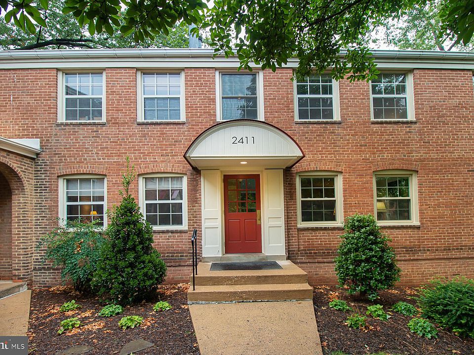 1st image of 2411 Arlington Blvd APT 102
