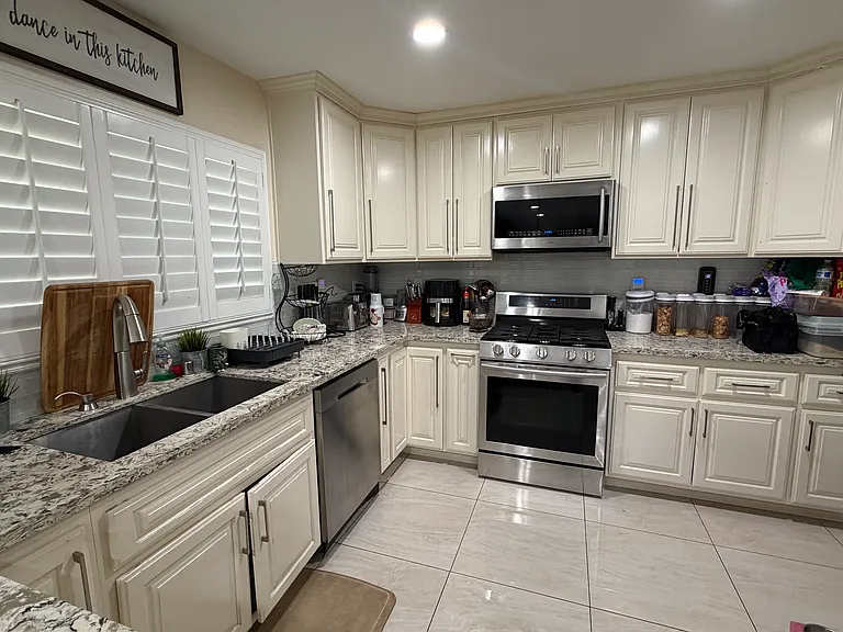 920 Sprucelake Dr — Photo 5