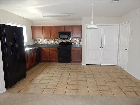 Large eat in kitchen.