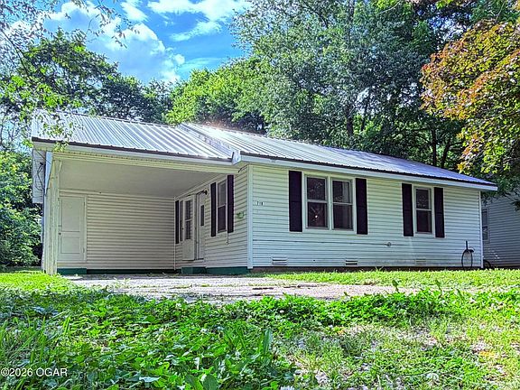 2nd image of 718 Gibson Avenue