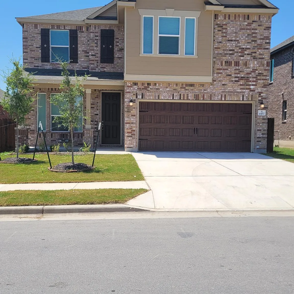 5 bed, 3.5 bath, 2898 sqft, $3,300 — Photo 1