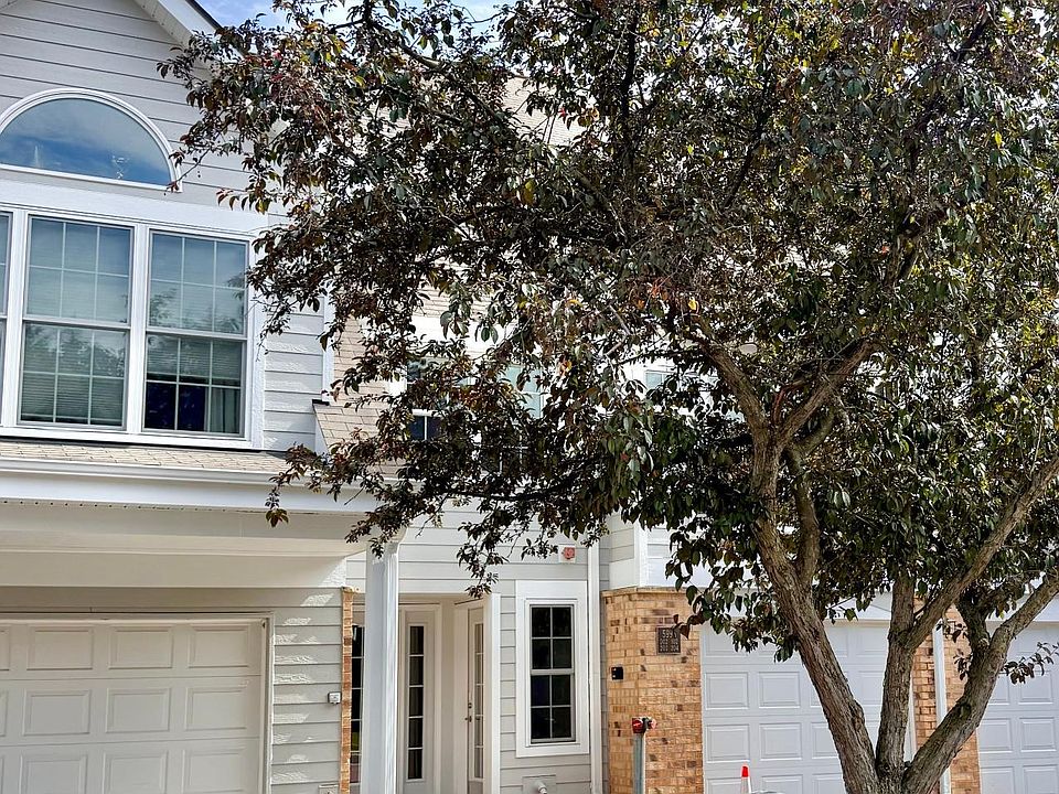 1st image of 5998 Chasewood Pkwy APT 2