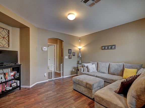 4th image of 6653 Oxendale Ave