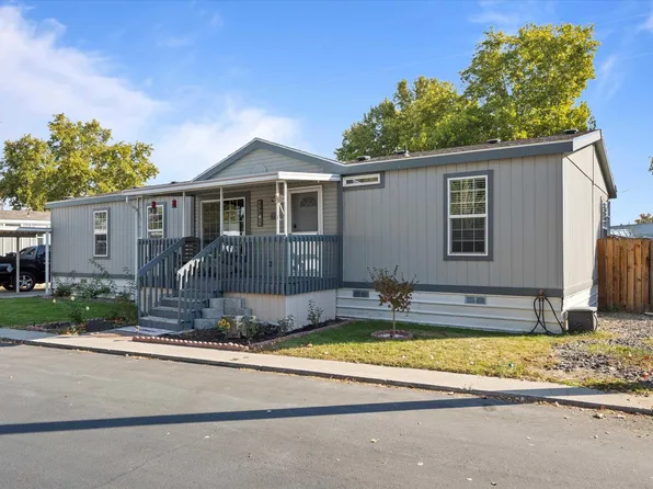 52 Log Ln #52, Richland, WA 99354