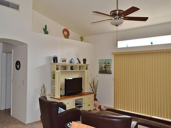 3rd image of 20621 N 104th Ave