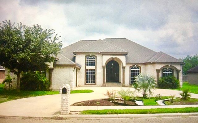 1st image of 810 Quail Hollow Dr