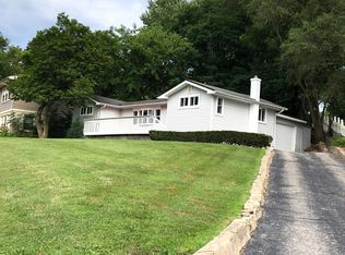 510 Lake Shore Blvd, Wauconda, IL 60084