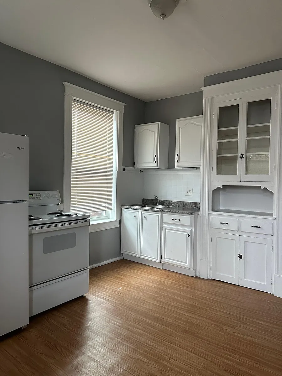 Building Photo - 4408 Alaska Ave #2