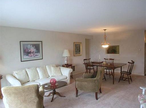 4th image of 100 Laurelwood Dr