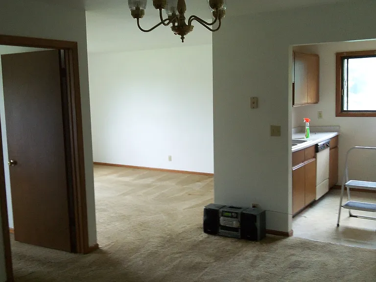 324 Wells St #305 — Photo 1