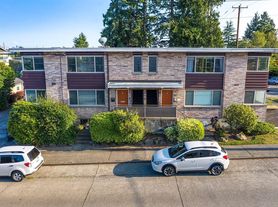 2769 NW 80th St, Seattle, WA