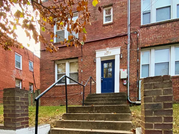 3217 Dubois Pl SE APT 2, Washington, DC 20019