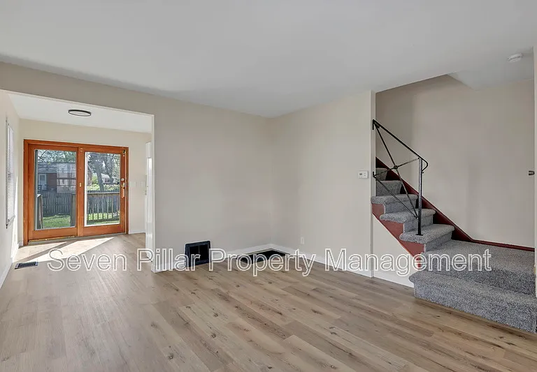 406 Beechtree Rd — Photo 5
