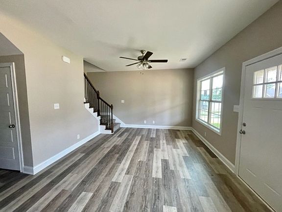 3rd image of 1212 Cardinal Creek Dr