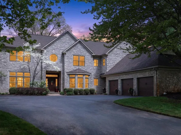 5069 Mountain Ridge Dr NE, Ada, MI 49301