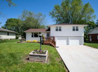 201 W Glen St, East Peoria, IL