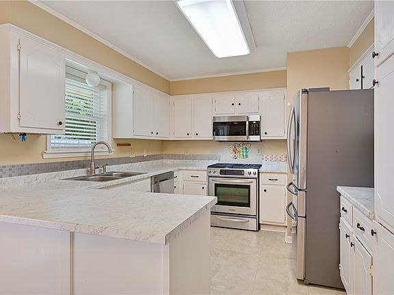 3rd image of 3101 Bluestem Dr