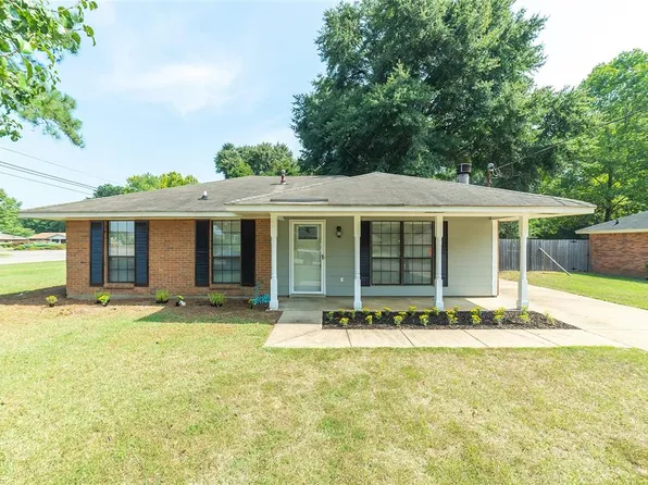 836 Cobblestone Curv, Prattville, AL 36067