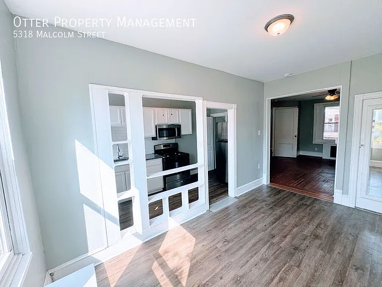 5318 Malcolm St — Photo 17