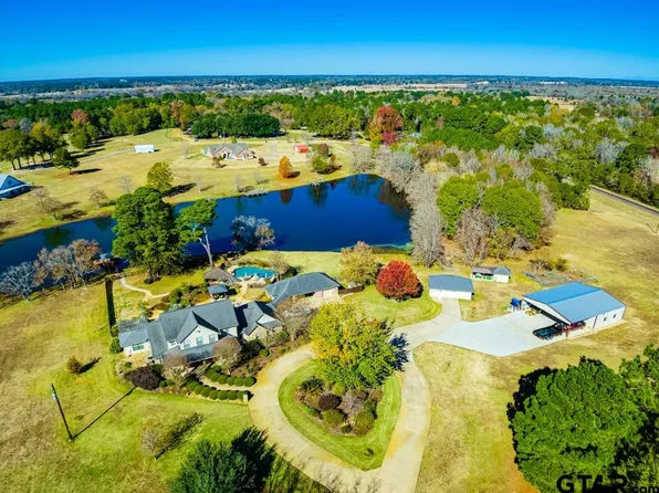 2535 N 6th St, Crockett, TX 75835