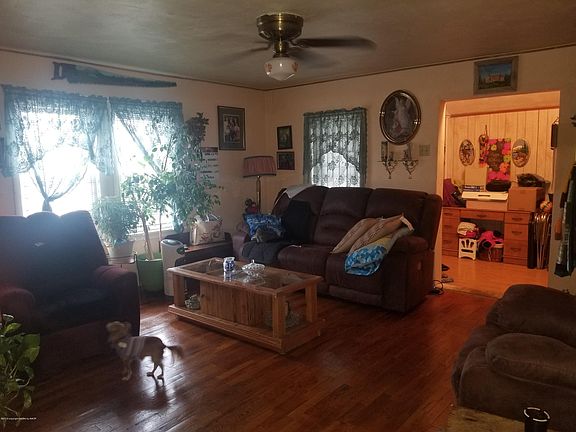 4th image of 806 Womble Ave
