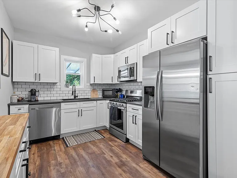 1518 Westfield St — Photo 11