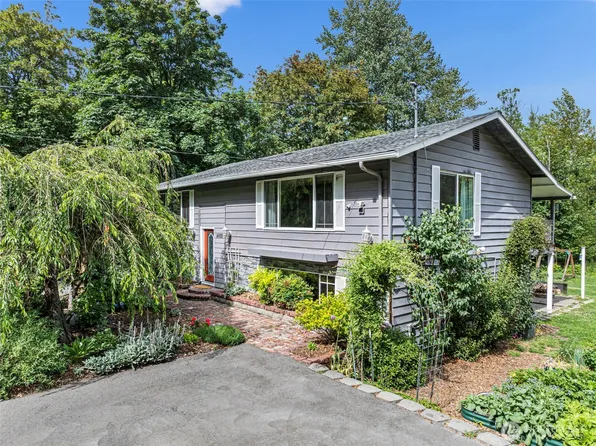 14005 51st Avenue E, Tacoma, WA 98446