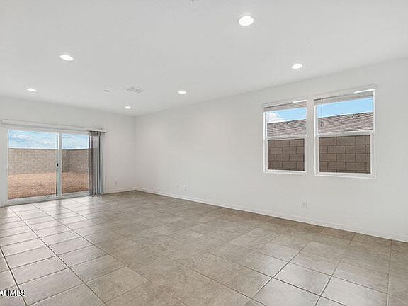 3rd image of 1637 N Fenway Drive
